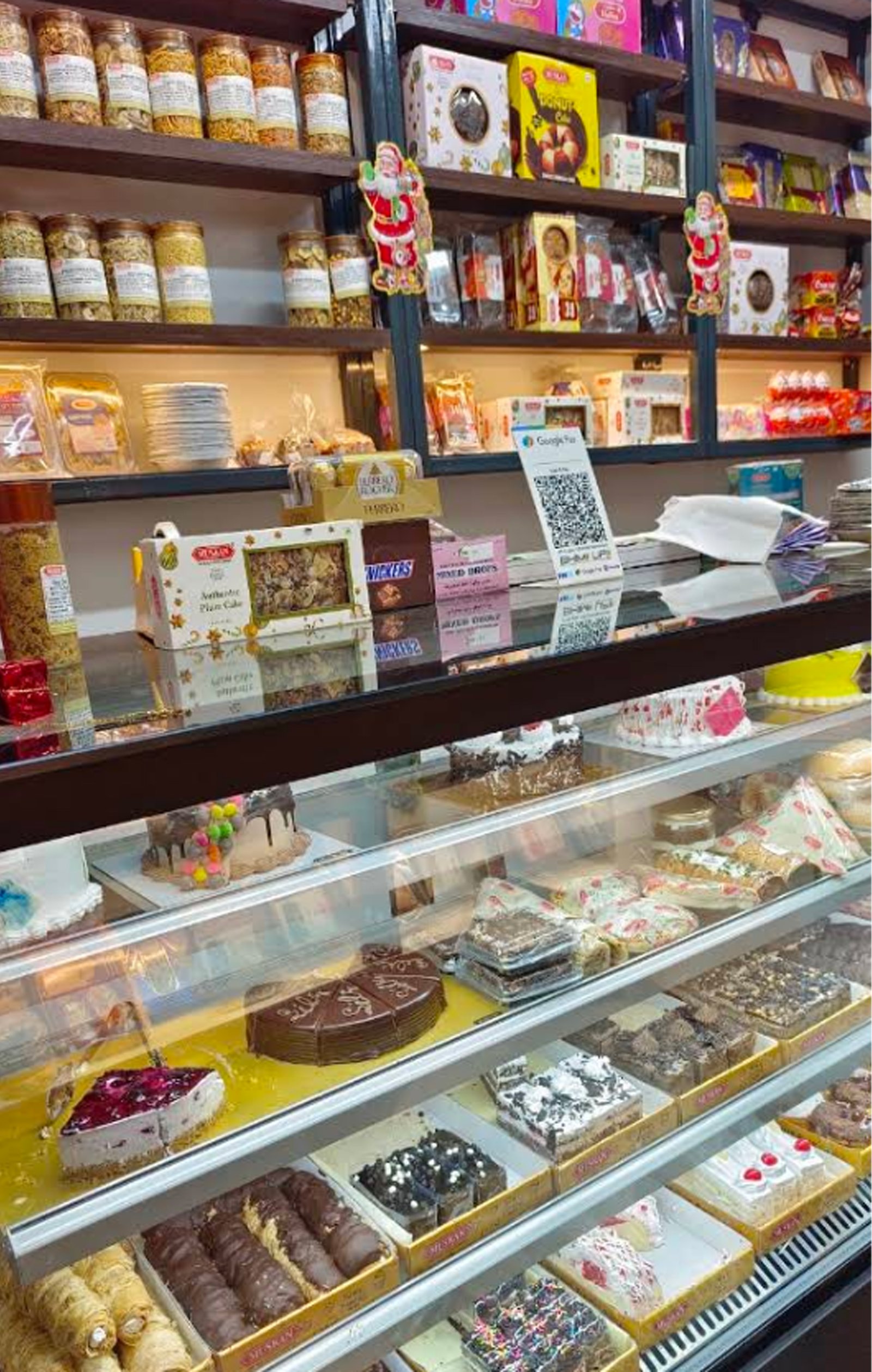 Muskan Bakery - Mahagun Shop NH 24 Image 2